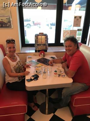 [P09] Intergalactic Diner NBG » foto by krisstinna
 - 
<span class="allrVoted glyphicon glyphicon-heart hidden" id="av1025465"></span>
<a class="m-l-10 hidden" id="sv1025465" onclick="voting_Foto_DelVot(,1025465,10654)" role="button">șterge vot <span class="glyphicon glyphicon-remove"></span></a>
<a id="v91025465" class=" c-red"  onclick="voting_Foto_SetVot(1025465)" role="button"><span class="glyphicon glyphicon-heart-empty"></span> <b>LIKE</b> = Votează poza</a> <img class="hidden"  id="f1025465W9" src="/imagini/loader.gif" border="0" /><span class="AjErrMes hidden" id="e1025465ErM"></span>