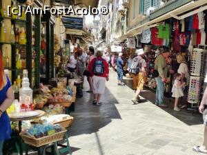 [P01] Imagine specifică pentru bazarul din Corfu Town. Străzi înguste flancate de clădiri vechi, înalte și cu fel de fel de prăvălii cu marfa expusă și în drum » foto by Lucien
 - 
<span class="allrVoted glyphicon glyphicon-heart hidden" id="av786952"></span>
<a class="m-l-10 hidden" id="sv786952" onclick="voting_Foto_DelVot(,786952,10697)" role="button">șterge vot <span class="glyphicon glyphicon-remove"></span></a>
<a id="v9786952" class=" c-red"  onclick="voting_Foto_SetVot(786952)" role="button"><span class="glyphicon glyphicon-heart-empty"></span> <b>LIKE</b> = Votează poza</a> <img class="hidden"  id="f786952W9" src="/imagini/loader.gif" border="0" /><span class="AjErrMes hidden" id="e786952ErM"></span>