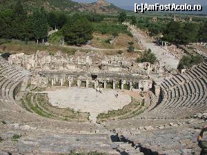 [P10] Amfiteatrul de la Efes, cel mai mare pastrat din antichitate, are inca o acustica impresionanta.  » foto by calatorul
 - 
<span class="allrVoted glyphicon glyphicon-heart hidden" id="av563549"></span>
<a class="m-l-10 hidden" id="sv563549" onclick="voting_Foto_DelVot(,563549,10714)" role="button">șterge vot <span class="glyphicon glyphicon-remove"></span></a>
<a id="v9563549" class=" c-red"  onclick="voting_Foto_SetVot(563549)" role="button"><span class="glyphicon glyphicon-heart-empty"></span> <b>LIKE</b> = Votează poza</a> <img class="hidden"  id="f563549W9" src="/imagini/loader.gif" border="0" /><span class="AjErrMes hidden" id="e563549ErM"></span>