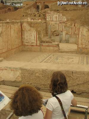 [P11] MOzaicuri in curs de restaurare la Efes.  » foto by calatorul
 - 
<span class="allrVoted glyphicon glyphicon-heart hidden" id="av563550"></span>
<a class="m-l-10 hidden" id="sv563550" onclick="voting_Foto_DelVot(,563550,10714)" role="button">șterge vot <span class="glyphicon glyphicon-remove"></span></a>
<a id="v9563550" class=" c-red"  onclick="voting_Foto_SetVot(563550)" role="button"><span class="glyphicon glyphicon-heart-empty"></span> <b>LIKE</b> = Votează poza</a> <img class="hidden"  id="f563550W9" src="/imagini/loader.gif" border="0" /><span class="AjErrMes hidden" id="e563550ErM"></span>