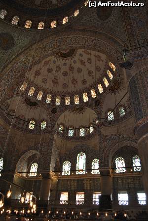 [P28] Moscheea Albastra - Istanbul » foto by Gabise
 - 
<span class="allrVoted glyphicon glyphicon-heart hidden" id="av550336"></span>
<a class="m-l-10 hidden" id="sv550336" onclick="voting_Foto_DelVot(,550336,10714)" role="button">șterge vot <span class="glyphicon glyphicon-remove"></span></a>
<a id="v9550336" class=" c-red"  onclick="voting_Foto_SetVot(550336)" role="button"><span class="glyphicon glyphicon-heart-empty"></span> <b>LIKE</b> = Votează poza</a> <img class="hidden"  id="f550336W9" src="/imagini/loader.gif" border="0" /><span class="AjErrMes hidden" id="e550336ErM"></span>