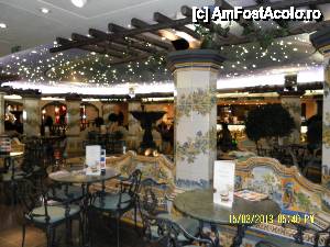 [P13] La Piazzetta - cu bolta înstelată, un loc plăcut pentru a savura o cafea sau înghețată » foto by Alina53
 - 
<span class="allrVoted glyphicon glyphicon-heart hidden" id="av473833"></span>
<a class="m-l-10 hidden" id="sv473833" onclick="voting_Foto_DelVot(,473833,10802)" role="button">șterge vot <span class="glyphicon glyphicon-remove"></span></a>
<a id="v9473833" class=" c-red"  onclick="voting_Foto_SetVot(473833)" role="button"><span class="glyphicon glyphicon-heart-empty"></span> <b>LIKE</b> = Votează poza</a> <img class="hidden"  id="f473833W9" src="/imagini/loader.gif" border="0" /><span class="AjErrMes hidden" id="e473833ErM"></span>