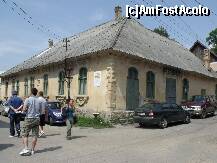 [P01] Casina: fosta sala de petrecere inainte de nationalizare, Bufetul satului, dupa. » foto by argemi*
 - 
<span class="allrVoted glyphicon glyphicon-heart hidden" id="av286702"></span>
<a class="m-l-10 hidden" id="sv286702" onclick="voting_Foto_DelVot(,286702,10822)" role="button">șterge vot <span class="glyphicon glyphicon-remove"></span></a>
<a id="v9286702" class=" c-red"  onclick="voting_Foto_SetVot(286702)" role="button"><span class="glyphicon glyphicon-heart-empty"></span> <b>LIKE</b> = Votează poza</a> <img class="hidden"  id="f286702W9" src="/imagini/loader.gif" border="0" /><span class="AjErrMes hidden" id="e286702ErM"></span>