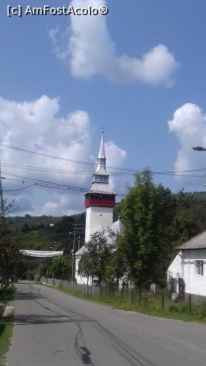 [P01] biserica din Rosia Montana » foto by Yolanda
 - 
<span class="allrVoted glyphicon glyphicon-heart hidden" id="av1012029"></span>
<a class="m-l-10 hidden" id="sv1012029" onclick="voting_Foto_DelVot(,1012029,10822)" role="button">șterge vot <span class="glyphicon glyphicon-remove"></span></a>
<a id="v91012029" class=" c-red"  onclick="voting_Foto_SetVot(1012029)" role="button"><span class="glyphicon glyphicon-heart-empty"></span> <b>LIKE</b> = Votează poza</a> <img class="hidden"  id="f1012029W9" src="/imagini/loader.gif" border="0" /><span class="AjErrMes hidden" id="e1012029ErM"></span>