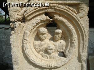 [P11] detaliu cu o familie mai instarita » foto by buterfly*
 - 
<span class="allrVoted glyphicon glyphicon-heart hidden" id="av908309"></span>
<a class="m-l-10 hidden" id="sv908309" onclick="voting_Foto_DelVot(,908309,10822)" role="button">șterge vot <span class="glyphicon glyphicon-remove"></span></a>
<a id="v9908309" class=" c-red"  onclick="voting_Foto_SetVot(908309)" role="button"><span class="glyphicon glyphicon-heart-empty"></span> <b>LIKE</b> = Votează poza</a> <img class="hidden"  id="f908309W9" src="/imagini/loader.gif" border="0" /><span class="AjErrMes hidden" id="e908309ErM"></span>