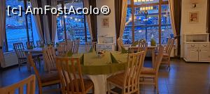[P45] În restaurant, dimineaţa devreme » foto by irinad
 - 
<span class="allrVoted glyphicon glyphicon-heart hidden" id="av1339635"></span>
<a class="m-l-10 hidden" id="sv1339635" onclick="voting_Foto_DelVot(,1339635,10833)" role="button">șterge vot <span class="glyphicon glyphicon-remove"></span></a>
<a id="v91339635" class=" c-red"  onclick="voting_Foto_SetVot(1339635)" role="button"><span class="glyphicon glyphicon-heart-empty"></span> <b>LIKE</b> = Votează poza</a> <img class="hidden"  id="f1339635W9" src="/imagini/loader.gif" border="0" /><span class="AjErrMes hidden" id="e1339635ErM"></span>