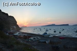 [P08] Plaja Caldera Beach Akrotiri la apus » foto by didona_stelea
 - 
<span class="allrVoted glyphicon glyphicon-heart hidden" id="av757601"></span>
<a class="m-l-10 hidden" id="sv757601" onclick="voting_Foto_DelVot(,757601,10982)" role="button">șterge vot <span class="glyphicon glyphicon-remove"></span></a>
<a id="v9757601" class=" c-red"  onclick="voting_Foto_SetVot(757601)" role="button"><span class="glyphicon glyphicon-heart-empty"></span> <b>LIKE</b> = Votează poza</a> <img class="hidden"  id="f757601W9" src="/imagini/loader.gif" border="0" /><span class="AjErrMes hidden" id="e757601ErM"></span>