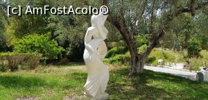 [P05] Vila George Sebastian Hammamet - sculptură în grădină » foto by nicole33
 - 
<span class="allrVoted glyphicon glyphicon-heart hidden" id="av1172270"></span>
<a class="m-l-10 hidden" id="sv1172270" onclick="voting_Foto_DelVot(,1172270,11011)" role="button">șterge vot <span class="glyphicon glyphicon-remove"></span></a>
<a id="v91172270" class=" c-red"  onclick="voting_Foto_SetVot(1172270)" role="button"><span class="glyphicon glyphicon-heart-empty"></span> <b>LIKE</b> = Votează poza</a> <img class="hidden"  id="f1172270W9" src="/imagini/loader.gif" border="0" /><span class="AjErrMes hidden" id="e1172270ErM"></span>