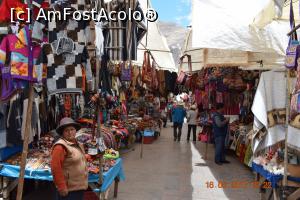 [P20] Tot in piata din Pisac - aici se gaseau bratarele din piele » foto by Pușcașu Marin
 - 
<span class="allrVoted glyphicon glyphicon-heart hidden" id="av922037"></span>
<a class="m-l-10 hidden" id="sv922037" onclick="voting_Foto_DelVot(,922037,11018)" role="button">șterge vot <span class="glyphicon glyphicon-remove"></span></a>
<a id="v9922037" class=" c-red"  onclick="voting_Foto_SetVot(922037)" role="button"><span class="glyphicon glyphicon-heart-empty"></span> <b>LIKE</b> = Votează poza</a> <img class="hidden"  id="f922037W9" src="/imagini/loader.gif" border="0" /><span class="AjErrMes hidden" id="e922037ErM"></span>