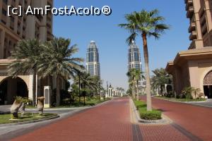 [P45] Doha, Piața Arabia văzută de la intrare spre ea » foto by mprofeanu
 - 
<span class="allrVoted glyphicon glyphicon-heart hidden" id="av800154"></span>
<a class="m-l-10 hidden" id="sv800154" onclick="voting_Foto_DelVot(,800154,11020)" role="button">șterge vot <span class="glyphicon glyphicon-remove"></span></a>
<a id="v9800154" class=" c-red"  onclick="voting_Foto_SetVot(800154)" role="button"><span class="glyphicon glyphicon-heart-empty"></span> <b>LIKE</b> = Votează poza</a> <img class="hidden"  id="f800154W9" src="/imagini/loader.gif" border="0" /><span class="AjErrMes hidden" id="e800154ErM"></span>