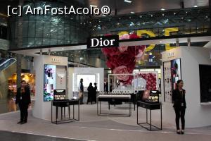 [P05] Doha, Aeroportul Internațional Hamad » foto by mprofeanu
 - 
<span class="allrVoted glyphicon glyphicon-heart hidden" id="av800114"></span>
<a class="m-l-10 hidden" id="sv800114" onclick="voting_Foto_DelVot(,800114,11020)" role="button">șterge vot <span class="glyphicon glyphicon-remove"></span></a>
<a id="v9800114" class=" c-red"  onclick="voting_Foto_SetVot(800114)" role="button"><span class="glyphicon glyphicon-heart-empty"></span> <b>LIKE</b> = Votează poza</a> <img class="hidden"  id="f800114W9" src="/imagini/loader.gif" border="0" /><span class="AjErrMes hidden" id="e800114ErM"></span>