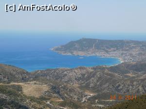 [P14] Pigadia şi golful său văzute de pe drumurile la înălţime din Karpathos » foto by irinad
 - 
<span class="allrVoted glyphicon glyphicon-heart hidden" id="av1234883"></span>
<a class="m-l-10 hidden" id="sv1234883" onclick="voting_Foto_DelVot(,1234883,11021)" role="button">șterge vot <span class="glyphicon glyphicon-remove"></span></a>
<a id="v91234883" class=" c-red"  onclick="voting_Foto_SetVot(1234883)" role="button"><span class="glyphicon glyphicon-heart-empty"></span> <b>LIKE</b> = Votează poza</a> <img class="hidden"  id="f1234883W9" src="/imagini/loader.gif" border="0" /><span class="AjErrMes hidden" id="e1234883ErM"></span>