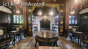 [P57] Jing Guan, cunoscuta si sub numele de sala Qing Xue, a fost odata sediul unei banci private chineze din timpul dinastiei Qing. Adanca si spatioasa, este cladirea principala a gradinii interioare. » foto by geani anto
 - 
<span class="allrVoted glyphicon glyphicon-heart hidden" id="av1508462"></span>
<a class="m-l-10 hidden" id="sv1508462" onclick="voting_Foto_DelVot(,1508462,11037)" role="button">șterge vot <span class="glyphicon glyphicon-remove"></span></a>
<a id="v91508462" class=" c-red"  onclick="voting_Foto_SetVot(1508462)" role="button"><span class="glyphicon glyphicon-heart-empty"></span> <b>LIKE</b> = Votează poza</a> <img class="hidden"  id="f1508462W9" src="/imagini/loader.gif" border="0" /><span class="AjErrMes hidden" id="e1508462ErM"></span>