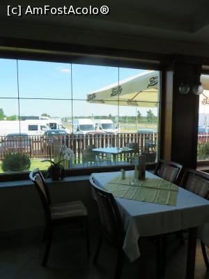 [P05] Interior restaurant - Venusz I.  » foto by tata123 🔱
 - 
<span class="allrVoted glyphicon glyphicon-heart hidden" id="av883001"></span>
<a class="m-l-10 hidden" id="sv883001" onclick="voting_Foto_DelVot(,883001,11041)" role="button">șterge vot <span class="glyphicon glyphicon-remove"></span></a>
<a id="v9883001" class=" c-red"  onclick="voting_Foto_SetVot(883001)" role="button"><span class="glyphicon glyphicon-heart-empty"></span> <b>LIKE</b> = Votează poza</a> <img class="hidden"  id="f883001W9" src="/imagini/loader.gif" border="0" /><span class="AjErrMes hidden" id="e883001ErM"></span>