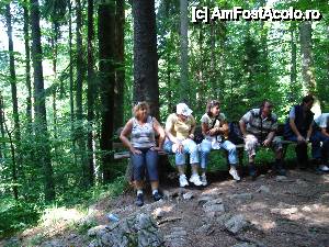 [P13] Poporul își trage sufletul.  » foto by Utube
 - 
<span class="allrVoted glyphicon glyphicon-heart hidden" id="av408302"></span>
<a class="m-l-10 hidden" id="sv408302" onclick="voting_Foto_DelVot(,408302,11045)" role="button">șterge vot <span class="glyphicon glyphicon-remove"></span></a>
<a id="v9408302" class=" c-red"  onclick="voting_Foto_SetVot(408302)" role="button"><span class="glyphicon glyphicon-heart-empty"></span> <b>LIKE</b> = Votează poza</a> <img class="hidden"  id="f408302W9" src="/imagini/loader.gif" border="0" /><span class="AjErrMes hidden" id="e408302ErM"></span>