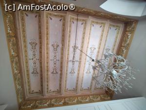 [P19] Plafonul cafenelei de lângă Primărie » foto by crismis
 - 
<span class="allrVoted glyphicon glyphicon-heart hidden" id="av1473853"></span>
<a class="m-l-10 hidden" id="sv1473853" onclick="voting_Foto_DelVot(,1473853,11071)" role="button">șterge vot <span class="glyphicon glyphicon-remove"></span></a>
<a id="v91473853" class=" c-red"  onclick="voting_Foto_SetVot(1473853)" role="button"><span class="glyphicon glyphicon-heart-empty"></span> <b>LIKE</b> = Votează poza</a> <img class="hidden"  id="f1473853W9" src="/imagini/loader.gif" border="0" /><span class="AjErrMes hidden" id="e1473853ErM"></span>
