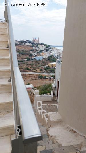 [P07] O privire aruncată de sus, din Ano Syros, către cartierul Vaporia și biserica Agios Nikolaos » foto by Carmen Ion
 - 
<span class="allrVoted glyphicon glyphicon-heart hidden" id="av1428511"></span>
<a class="m-l-10 hidden" id="sv1428511" onclick="voting_Foto_DelVot(,1428511,11071)" role="button">șterge vot <span class="glyphicon glyphicon-remove"></span></a>
<a id="v91428511" class=" c-red"  onclick="voting_Foto_SetVot(1428511)" role="button"><span class="glyphicon glyphicon-heart-empty"></span> <b>LIKE</b> = Votează poza</a> <img class="hidden"  id="f1428511W9" src="/imagini/loader.gif" border="0" /><span class="AjErrMes hidden" id="e1428511ErM"></span>