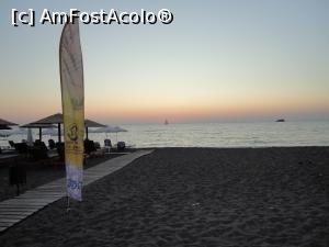 [P21] Plaja Anaxos după apus...  » foto by maryka
 - 
<span class="allrVoted glyphicon glyphicon-heart hidden" id="av1001138"></span>
<a class="m-l-10 hidden" id="sv1001138" onclick="voting_Foto_DelVot(,1001138,11090)" role="button">șterge vot <span class="glyphicon glyphicon-remove"></span></a>
<a id="v91001138" class=" c-red"  onclick="voting_Foto_SetVot(1001138)" role="button"><span class="glyphicon glyphicon-heart-empty"></span> <b>LIKE</b> = Votează poza</a> <img class="hidden"  id="f1001138W9" src="/imagini/loader.gif" border="0" /><span class="AjErrMes hidden" id="e1001138ErM"></span>