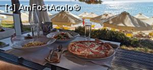 [P22] in gradina hotelulului ai cateva optiuni restranse gen fast food: decenta si ca bani (comparativ cu taverne locale) si la gust. Pretul sub media zonei » foto by axel114
 - 
<span class="allrVoted glyphicon glyphicon-heart hidden" id="av1107666"></span>
<a class="m-l-10 hidden" id="sv1107666" onclick="voting_Foto_DelVot(,1107666,11139)" role="button">șterge vot <span class="glyphicon glyphicon-remove"></span></a>
<a id="v91107666" class=" c-red"  onclick="voting_Foto_SetVot(1107666)" role="button"><span class="glyphicon glyphicon-heart-empty"></span> <b>LIKE</b> = Votează poza</a> <img class="hidden"  id="f1107666W9" src="/imagini/loader.gif" border="0" /><span class="AjErrMes hidden" id="e1107666ErM"></span>