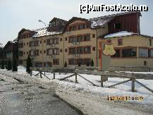 [P01] Grand Hotel Perla Ciucasului la Intalnirea AFA 2012 » foto by bog68
 - 
<span class="allrVoted glyphicon glyphicon-heart hidden" id="av302108"></span>
<a class="m-l-10 hidden" id="sv302108" onclick="voting_Foto_DelVot(,302108,11176)" role="button">șterge vot <span class="glyphicon glyphicon-remove"></span></a>
<a id="v9302108" class=" c-red"  onclick="voting_Foto_SetVot(302108)" role="button"><span class="glyphicon glyphicon-heart-empty"></span> <b>LIKE</b> = Votează poza</a> <img class="hidden"  id="f302108W9" src="/imagini/loader.gif" border="0" /><span class="AjErrMes hidden" id="e302108ErM"></span>