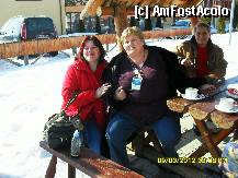 [P30] aici in fata hotelului am cunoscut-o pe @balasa violeta si pe sotul ei. » foto by adryana
 - 
<span class="allrVoted glyphicon glyphicon-heart hidden" id="av302644"></span>
<a class="m-l-10 hidden" id="sv302644" onclick="voting_Foto_DelVot(,302644,11176)" role="button">șterge vot <span class="glyphicon glyphicon-remove"></span></a>
<a id="v9302644" class=" c-red"  onclick="voting_Foto_SetVot(302644)" role="button"><span class="glyphicon glyphicon-heart-empty"></span> <b>LIKE</b> = Votează poza</a> <img class="hidden"  id="f302644W9" src="/imagini/loader.gif" border="0" /><span class="AjErrMes hidden" id="e302644ErM"></span>