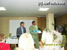 [P56] premiile AFA » foto by adryana
 - 
<span class="allrVoted glyphicon glyphicon-heart hidden" id="av302670"></span>
<a class="m-l-10 hidden" id="sv302670" onclick="voting_Foto_DelVot(,302670,11176)" role="button">șterge vot <span class="glyphicon glyphicon-remove"></span></a>
<a id="v9302670" class=" c-red"  onclick="voting_Foto_SetVot(302670)" role="button"><span class="glyphicon glyphicon-heart-empty"></span> <b>LIKE</b> = Votează poza</a> <img class="hidden"  id="f302670W9" src="/imagini/loader.gif" border="0" /><span class="AjErrMes hidden" id="e302670ErM"></span>