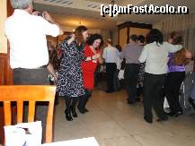 [P29] Si Brasoveanca, ca na, eram in zona, pe acolo. Am crezut initial ca doar eu si Adri-Nico dansam in pereche, dar observ in poza asta ca si Dananecula si Krondia au facut pereche :)). Unde sunt barbatii???? » foto by spezam
 - 
<span class="allrVoted glyphicon glyphicon-heart hidden" id="av302431"></span>
<a class="m-l-10 hidden" id="sv302431" onclick="voting_Foto_DelVot(,302431,11176)" role="button">șterge vot <span class="glyphicon glyphicon-remove"></span></a>
<a id="v9302431" class=" c-red"  onclick="voting_Foto_SetVot(302431)" role="button"><span class="glyphicon glyphicon-heart-empty"></span> <b>LIKE</b> = Votează poza</a> <img class="hidden"  id="f302431W9" src="/imagini/loader.gif" border="0" /><span class="AjErrMes hidden" id="e302431ErM"></span>