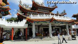 [P17] Thean Hou Temple » foto by capodecina
 - 
<span class="allrVoted glyphicon glyphicon-heart hidden" id="av518158"></span>
<a class="m-l-10 hidden" id="sv518158" onclick="voting_Foto_DelVot(,518158,11217)" role="button">șterge vot <span class="glyphicon glyphicon-remove"></span></a>
<a id="v9518158" class=" c-red"  onclick="voting_Foto_SetVot(518158)" role="button"><span class="glyphicon glyphicon-heart-empty"></span> <b>LIKE</b> = Votează poza</a> <img class="hidden"  id="f518158W9" src="/imagini/loader.gif" border="0" /><span class="AjErrMes hidden" id="e518158ErM"></span>