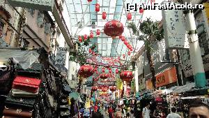 [P04] Prin bazarul din Chinatown » foto by capodecina
 - 
<span class="allrVoted glyphicon glyphicon-heart hidden" id="av518145"></span>
<a class="m-l-10 hidden" id="sv518145" onclick="voting_Foto_DelVot(,518145,11217)" role="button">șterge vot <span class="glyphicon glyphicon-remove"></span></a>
<a id="v9518145" class=" c-red"  onclick="voting_Foto_SetVot(518145)" role="button"><span class="glyphicon glyphicon-heart-empty"></span> <b>LIKE</b> = Votează poza</a> <img class="hidden"  id="f518145W9" src="/imagini/loader.gif" border="0" /><span class="AjErrMes hidden" id="e518145ErM"></span>