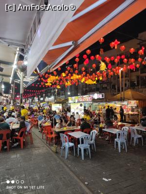 [P02] Jalan Alor - stradă celebră pentru street food » foto by Pușcașu Marin
 - 
<span class="allrVoted glyphicon glyphicon-heart hidden" id="av1393628"></span>
<a class="m-l-10 hidden" id="sv1393628" onclick="voting_Foto_DelVot(,1393628,11217)" role="button">șterge vot <span class="glyphicon glyphicon-remove"></span></a>
<a id="v91393628" class=" c-red"  onclick="voting_Foto_SetVot(1393628)" role="button"><span class="glyphicon glyphicon-heart-empty"></span> <b>LIKE</b> = Votează poza</a> <img class="hidden"  id="f1393628W9" src="/imagini/loader.gif" border="0" /><span class="AjErrMes hidden" id="e1393628ErM"></span>