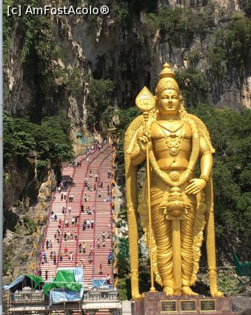 [P05] Batu caves » foto by rentea
 - 
<span class="allrVoted glyphicon glyphicon-heart hidden" id="av829586"></span>
<a class="m-l-10 hidden" id="sv829586" onclick="voting_Foto_DelVot(,829586,11217)" role="button">șterge vot <span class="glyphicon glyphicon-remove"></span></a>
<a id="v9829586" class=" c-red"  onclick="voting_Foto_SetVot(829586)" role="button"><span class="glyphicon glyphicon-heart-empty"></span> <b>LIKE</b> = Votează poza</a> <img class="hidden"  id="f829586W9" src="/imagini/loader.gif" border="0" /><span class="AjErrMes hidden" id="e829586ErM"></span>