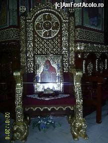 [P05] tronul imparatesc - strajuit de lei » foto by petrus95
 - 
<span class="allrVoted glyphicon glyphicon-heart hidden" id="av42521"></span>
<a class="m-l-10 hidden" id="sv42521" onclick="voting_Foto_DelVot(,42521,11228)" role="button">șterge vot <span class="glyphicon glyphicon-remove"></span></a>
<a id="v942521" class=" c-red"  onclick="voting_Foto_SetVot(42521)" role="button"><span class="glyphicon glyphicon-heart-empty"></span> <b>LIKE</b> = Votează poza</a> <img class="hidden"  id="f42521W9" src="/imagini/loader.gif" border="0" /><span class="AjErrMes hidden" id="e42521ErM"></span>