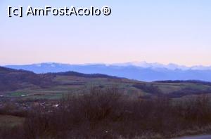[P03] Spre Mănăstirea Prislop [Silvașu de Sus], cu crestele înzăpezite ale Retezatului în zare » foto by Dragoș_MD
 - 
<span class="allrVoted glyphicon glyphicon-heart hidden" id="av725881"></span>
<a class="m-l-10 hidden" id="sv725881" onclick="voting_Foto_DelVot(,725881,11234)" role="button">șterge vot <span class="glyphicon glyphicon-remove"></span></a>
<a id="v9725881" class=" c-red"  onclick="voting_Foto_SetVot(725881)" role="button"><span class="glyphicon glyphicon-heart-empty"></span> <b>LIKE</b> = Votează poza</a> <img class="hidden"  id="f725881W9" src="/imagini/loader.gif" border="0" /><span class="AjErrMes hidden" id="e725881ErM"></span>