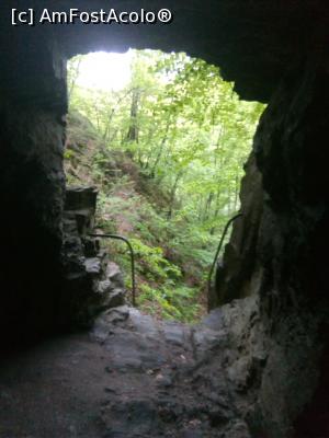 [P07] Grota sf Ioan de Prislop - vedere din interior » foto by adriananicoleta
 - 
<span class="allrVoted glyphicon glyphicon-heart hidden" id="av964217"></span>
<a class="m-l-10 hidden" id="sv964217" onclick="voting_Foto_DelVot(,964217,11234)" role="button">șterge vot <span class="glyphicon glyphicon-remove"></span></a>
<a id="v9964217" class=" c-red"  onclick="voting_Foto_SetVot(964217)" role="button"><span class="glyphicon glyphicon-heart-empty"></span> <b>LIKE</b> = Votează poza</a> <img class="hidden"  id="f964217W9" src="/imagini/loader.gif" border="0" /><span class="AjErrMes hidden" id="e964217ErM"></span>