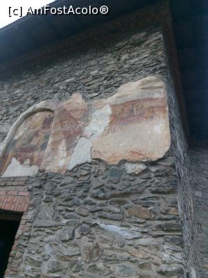 [P09] Rămășiță din pictura făcută de Domnița Zamfira, fiica domnitorului valah Moise Voda Basarab, care a restaurat biserica 1564-1580.  » foto by adriananicoleta
 - 
<span class="allrVoted glyphicon glyphicon-heart hidden" id="av964219"></span>
<a class="m-l-10 hidden" id="sv964219" onclick="voting_Foto_DelVot(,964219,11234)" role="button">șterge vot <span class="glyphicon glyphicon-remove"></span></a>
<a id="v9964219" class=" c-red"  onclick="voting_Foto_SetVot(964219)" role="button"><span class="glyphicon glyphicon-heart-empty"></span> <b>LIKE</b> = Votează poza</a> <img class="hidden"  id="f964219W9" src="/imagini/loader.gif" border="0" /><span class="AjErrMes hidden" id="e964219ErM"></span>