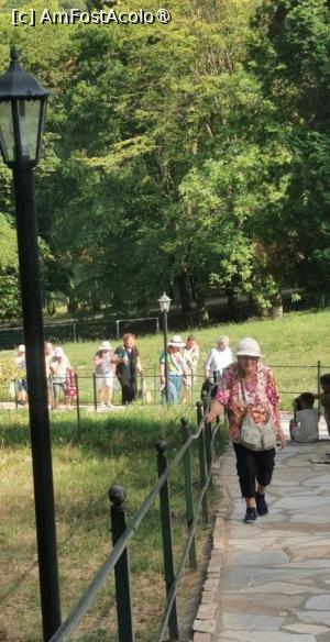 [P12] Urcând spre mormântul sfântului » foto by Michi
 - 
<span class="allrVoted glyphicon glyphicon-heart hidden" id="av1496990"></span>
<a class="m-l-10 hidden" id="sv1496990" onclick="voting_Foto_DelVot(,1496990,11234)" role="button">șterge vot <span class="glyphicon glyphicon-remove"></span></a>
<a id="v91496990" class=" c-red"  onclick="voting_Foto_SetVot(1496990)" role="button"><span class="glyphicon glyphicon-heart-empty"></span> <b>LIKE</b> = Votează poza</a> <img class="hidden"  id="f1496990W9" src="/imagini/loader.gif" border="0" /><span class="AjErrMes hidden" id="e1496990ErM"></span>