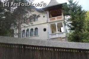 [P21] Sinaia str, Pustnicului unde a locuit sf. Arsenie Boca 12 ani până s-a sfârsit în 1989 » foto by Michi
 - 
<span class="allrVoted glyphicon glyphicon-heart hidden" id="av1496999"></span>
<a class="m-l-10 hidden" id="sv1496999" onclick="voting_Foto_DelVot(,1496999,11234)" role="button">șterge vot <span class="glyphicon glyphicon-remove"></span></a>
<a id="v91496999" class=" c-red"  onclick="voting_Foto_SetVot(1496999)" role="button"><span class="glyphicon glyphicon-heart-empty"></span> <b>LIKE</b> = Votează poza</a> <img class="hidden"  id="f1496999W9" src="/imagini/loader.gif" border="0" /><span class="AjErrMes hidden" id="e1496999ErM"></span>