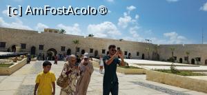 [P51] 51. În fața fortului se întinde o curte imensă. » foto by msnd
 - 
<span class="allrVoted glyphicon glyphicon-heart hidden" id="av1501150"></span>
<a class="m-l-10 hidden" id="sv1501150" onclick="voting_Foto_DelVot(,1501150,11270)" role="button">șterge vot <span class="glyphicon glyphicon-remove"></span></a>
<a id="v91501150" class=" c-red"  onclick="voting_Foto_SetVot(1501150)" role="button"><span class="glyphicon glyphicon-heart-empty"></span> <b>LIKE</b> = Votează poza</a> <img class="hidden"  id="f1501150W9" src="/imagini/loader.gif" border="0" /><span class="AjErrMes hidden" id="e1501150ErM"></span>