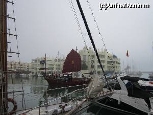 [P26] Din portul MARINA -Benalmadena se pot face mini croaziere pe mare, Nu ratati!  » foto by bica adriana
 - 
<span class="allrVoted glyphicon glyphicon-heart hidden" id="av516074"></span>
<a class="m-l-10 hidden" id="sv516074" onclick="voting_Foto_DelVot(,516074,11345)" role="button">șterge vot <span class="glyphicon glyphicon-remove"></span></a>
<a id="v9516074" class=" c-red"  onclick="voting_Foto_SetVot(516074)" role="button"><span class="glyphicon glyphicon-heart-empty"></span> <b>LIKE</b> = Votează poza</a> <img class="hidden"  id="f516074W9" src="/imagini/loader.gif" border="0" /><span class="AjErrMes hidden" id="e516074ErM"></span>