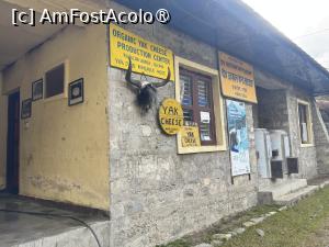 [P53] Ferma de brânză de nak » foto by Mika
 - 
<span class="allrVoted glyphicon glyphicon-heart hidden" id="av1506037"></span>
<a class="m-l-10 hidden" id="sv1506037" onclick="voting_Foto_DelVot(,1506037,11367)" role="button">șterge vot <span class="glyphicon glyphicon-remove"></span></a>
<a id="v91506037" class=" c-red"  onclick="voting_Foto_SetVot(1506037)" role="button"><span class="glyphicon glyphicon-heart-empty"></span> <b>LIKE</b> = Votează poza</a> <img class="hidden"  id="f1506037W9" src="/imagini/loader.gif" border="0" /><span class="AjErrMes hidden" id="e1506037ErM"></span>