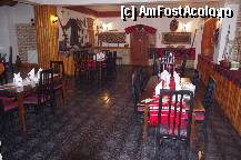 [P12] Sala de mese din Complexul Hanul Razesilor » foto by private_rayen
 - 
<span class="allrVoted glyphicon glyphicon-heart hidden" id="av308489"></span>
<a class="m-l-10 hidden" id="sv308489" onclick="voting_Foto_DelVot(,308489,11371)" role="button">șterge vot <span class="glyphicon glyphicon-remove"></span></a>
<a id="v9308489" class=" c-red"  onclick="voting_Foto_SetVot(308489)" role="button"><span class="glyphicon glyphicon-heart-empty"></span> <b>LIKE</b> = Votează poza</a> <img class="hidden"  id="f308489W9" src="/imagini/loader.gif" border="0" /><span class="AjErrMes hidden" id="e308489ErM"></span>