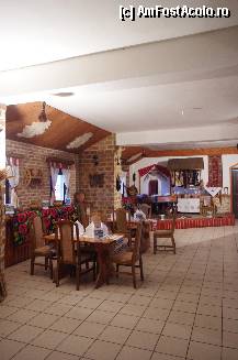 [P13] Cadru din Restaurantul Hanului Razesilor » foto by private_rayen
 - 
<span class="allrVoted glyphicon glyphicon-heart hidden" id="av308490"></span>
<a class="m-l-10 hidden" id="sv308490" onclick="voting_Foto_DelVot(,308490,11371)" role="button">șterge vot <span class="glyphicon glyphicon-remove"></span></a>
<a id="v9308490" class=" c-red"  onclick="voting_Foto_SetVot(308490)" role="button"><span class="glyphicon glyphicon-heart-empty"></span> <b>LIKE</b> = Votează poza</a> <img class="hidden"  id="f308490W9" src="/imagini/loader.gif" border="0" /><span class="AjErrMes hidden" id="e308490ErM"></span>