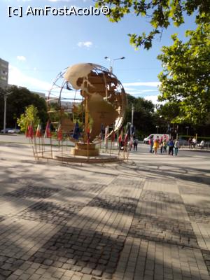 [P15] Parc IOR - Statuie dinamică a globului păm&acirc;ntesc » foto by Daisy Petal
 - 
<span class="allrVoted glyphicon glyphicon-heart hidden" id="av1165483"></span>
<a class="m-l-10 hidden" id="sv1165483" onclick="voting_Foto_DelVot(,1165483,11447)" role="button">șterge vot <span class="glyphicon glyphicon-remove"></span></a>
<a id="v91165483" class=" c-red"  onclick="voting_Foto_SetVot(1165483)" role="button"><span class="glyphicon glyphicon-heart-empty"></span> <b>LIKE</b> = Votează poza</a> <img class="hidden"  id="f1165483W9" src="/imagini/loader.gif" border="0" /><span class="AjErrMes hidden" id="e1165483ErM"></span>