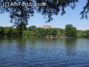 [P02] Bucuresti - Parcul Titan. Lacul. » foto by iulianic
 - 
<span class="allrVoted glyphicon glyphicon-heart hidden" id="av1303877"></span>
<a class="m-l-10 hidden" id="sv1303877" onclick="voting_Foto_DelVot(,1303877,11447)" role="button">șterge vot <span class="glyphicon glyphicon-remove"></span></a>
<a id="v91303877" class=" c-red"  onclick="voting_Foto_SetVot(1303877)" role="button"><span class="glyphicon glyphicon-heart-empty"></span> <b>LIKE</b> = Votează poza</a> <img class="hidden"  id="f1303877W9" src="/imagini/loader.gif" border="0" /><span class="AjErrMes hidden" id="e1303877ErM"></span>