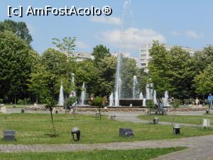 [P38] Bucuresti - Parcul Titan. » foto by iulianic
 - 
<span class="allrVoted glyphicon glyphicon-heart hidden" id="av1303913"></span>
<a class="m-l-10 hidden" id="sv1303913" onclick="voting_Foto_DelVot(,1303913,11447)" role="button">șterge vot <span class="glyphicon glyphicon-remove"></span></a>
<a id="v91303913" class=" c-red"  onclick="voting_Foto_SetVot(1303913)" role="button"><span class="glyphicon glyphicon-heart-empty"></span> <b>LIKE</b> = Votează poza</a> <img class="hidden"  id="f1303913W9" src="/imagini/loader.gif" border="0" /><span class="AjErrMes hidden" id="e1303913ErM"></span>