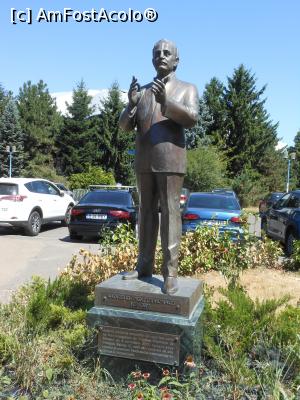 [P18] București - Parcul Circului Metropolitan. La intrarea &icirc;n parc. » foto by iulianic
 - 
<span class="allrVoted glyphicon glyphicon-heart hidden" id="av1316575"></span>
<a class="m-l-10 hidden" id="sv1316575" onclick="voting_Foto_DelVot(,1316575,11447)" role="button">șterge vot <span class="glyphicon glyphicon-remove"></span></a>
<a id="v91316575" class=" c-red"  onclick="voting_Foto_SetVot(1316575)" role="button"><span class="glyphicon glyphicon-heart-empty"></span> <b>LIKE</b> = Votează poza</a> <img class="hidden"  id="f1316575W9" src="/imagini/loader.gif" border="0" /><span class="AjErrMes hidden" id="e1316575ErM"></span>