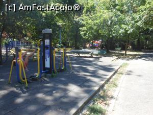 [P23] București - Parcul Circului Metropolitan. Aparate de gimnastică. » foto by iulianic
 - 
<span class="allrVoted glyphicon glyphicon-heart hidden" id="av1316580"></span>
<a class="m-l-10 hidden" id="sv1316580" onclick="voting_Foto_DelVot(,1316580,11447)" role="button">șterge vot <span class="glyphicon glyphicon-remove"></span></a>
<a id="v91316580" class=" c-red"  onclick="voting_Foto_SetVot(1316580)" role="button"><span class="glyphicon glyphicon-heart-empty"></span> <b>LIKE</b> = Votează poza</a> <img class="hidden"  id="f1316580W9" src="/imagini/loader.gif" border="0" /><span class="AjErrMes hidden" id="e1316580ErM"></span>