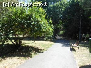 [P26] București - Parcul Circului Metropolitan. Pe alei. » foto by iulianic
 - 
<span class="allrVoted glyphicon glyphicon-heart hidden" id="av1316583"></span>
<a class="m-l-10 hidden" id="sv1316583" onclick="voting_Foto_DelVot(,1316583,11447)" role="button">șterge vot <span class="glyphicon glyphicon-remove"></span></a>
<a id="v91316583" class=" c-red"  onclick="voting_Foto_SetVot(1316583)" role="button"><span class="glyphicon glyphicon-heart-empty"></span> <b>LIKE</b> = Votează poza</a> <img class="hidden"  id="f1316583W9" src="/imagini/loader.gif" border="0" /><span class="AjErrMes hidden" id="e1316583ErM"></span>