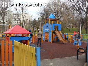 [P15] București - Parcul Florilor. Loc de joacă pentru copii. » foto by iulianic
 - 
<span class="allrVoted glyphicon glyphicon-heart hidden" id="av1356999"></span>
<a class="m-l-10 hidden" id="sv1356999" onclick="voting_Foto_DelVot(,1356999,11447)" role="button">șterge vot <span class="glyphicon glyphicon-remove"></span></a>
<a id="v91356999" class=" c-red"  onclick="voting_Foto_SetVot(1356999)" role="button"><span class="glyphicon glyphicon-heart-empty"></span> <b>LIKE</b> = Votează poza</a> <img class="hidden"  id="f1356999W9" src="/imagini/loader.gif" border="0" /><span class="AjErrMes hidden" id="e1356999ErM"></span>