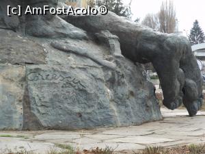 [P24] București - Parcul Florilor. Monumentul "1907", detaliu. » foto by iulianic
 - 
<span class="allrVoted glyphicon glyphicon-heart hidden" id="av1357008"></span>
<a class="m-l-10 hidden" id="sv1357008" onclick="voting_Foto_DelVot(,1357008,11447)" role="button">șterge vot <span class="glyphicon glyphicon-remove"></span></a>
<a id="v91357008" class=" c-red"  onclick="voting_Foto_SetVot(1357008)" role="button"><span class="glyphicon glyphicon-heart-empty"></span> <b>LIKE</b> = Votează poza</a> <img class="hidden"  id="f1357008W9" src="/imagini/loader.gif" border="0" /><span class="AjErrMes hidden" id="e1357008ErM"></span>